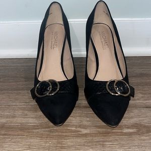 Black Business Pumps